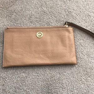 Michael Kors wristlet